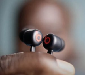 Beats Flex Wireless earphones mag